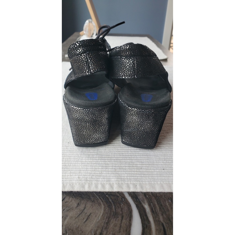 Wolky Black Metallic Pebbled Leather Lace Up Wedge Sandals Womens 41 - Picture 3 of 7